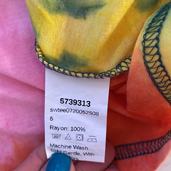 Tie Dye Ruffle Accent Edge Sleeveless Top Sz M/L FIRM!! - Picture 3 of 3